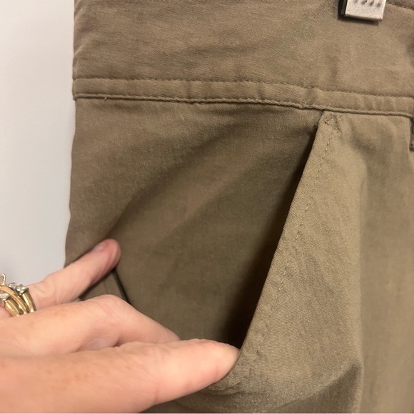 Gerry Casual Cargo Shorts with side zipper pockets size 40 - Picture 4 of 11